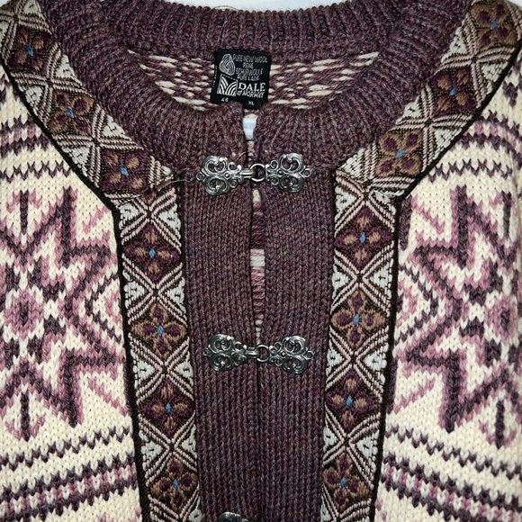 Vintage Dale Of Norway purple fair isle wool cardigan - Picture 4 of 11